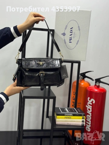 PRADA дамска чанта, снимка 11 - Чанти - 53347567