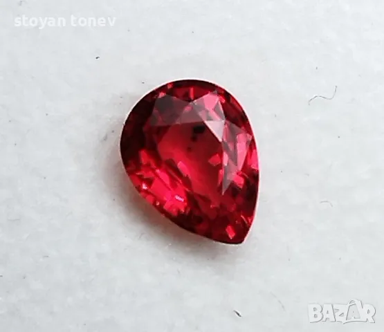 Рубин с VVS чистота в изискано червено - 0.82кт! Сертификат! , снимка 5 - Колиета, медальони, синджири - 47273128