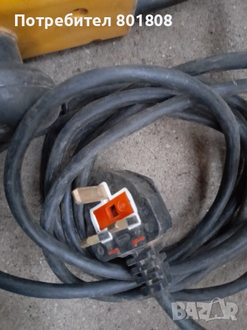 Оберфреза Dewalt , снимка 2 - Други инструменти - 52033179