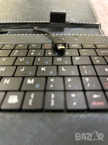 Калъф-Клавиатура за таблет 8 инча, снимка 2 - Таблети - 52682919