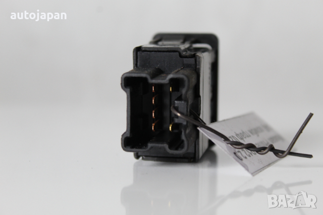 Бутон, копче подгрев седалка Нисан примера п12 2.0 140кс комби 02г Nissan primera p12 2.0 140hp 2002, снимка 2 - Части - 44856983