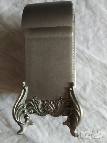 метален корпус за настолен часовник, снимка 5 - Други ценни предмети - 34964773