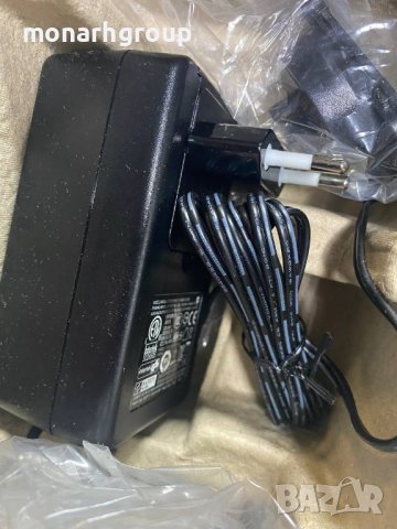 Докинг станция XtremeMac InCharge Home X3, снимка 5 - Оригинални зарядни - 43138022