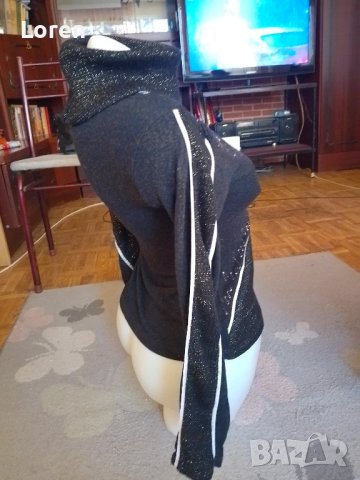 Подарявам поло с пайети, снимка 3 - Блузи с дълъг ръкав и пуловери - 43777534