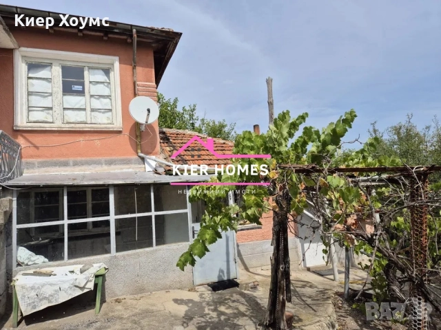 Двуетажна къща в с.Горно Белево обл.Стара Загора, снимка 3 - Къщи - 52360447