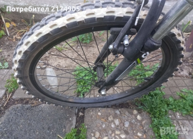 Детски велосипед De Novo D20 черно и зелено, снимка 3 - Велосипеди - 52043502