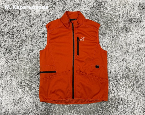 Нов! Мъжки софтшел елек Revolution Race, Размер XL, снимка 2 - Други - 52417994