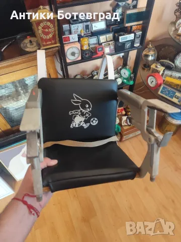Рядка детска  седала от соца за монтиране на маса , снимка 6 - Антикварни и старинни предмети - 49390277