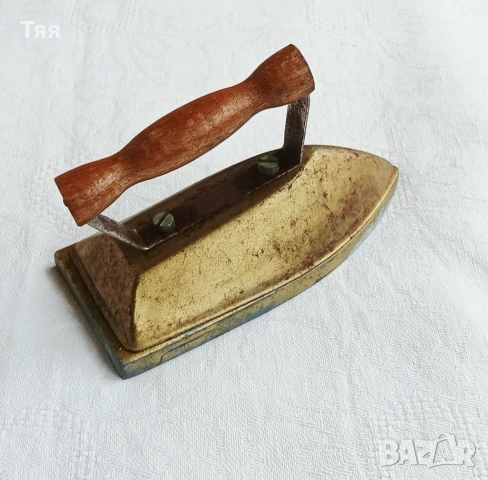 Малка декоративна ютийка 