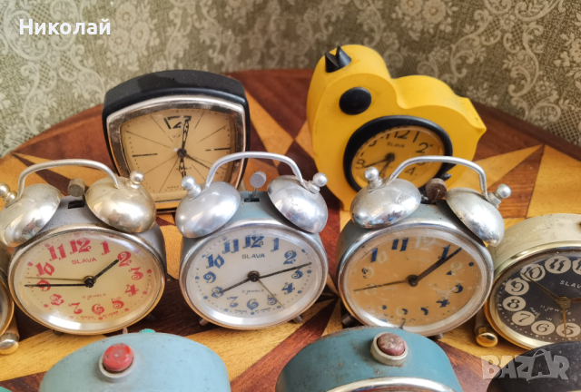 Лот настолни часовници будилник Слава , снимка 5 - Антикварни и старинни предмети - 44878187