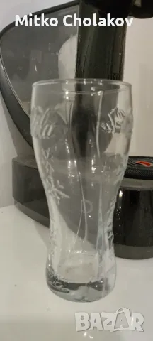 Продавам комплект 6 броя коледни чаши Кока-Кола, снимка 7 - Чаши - 49336351