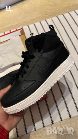 Сникърси Nike Court Vision Mid Wntr, снимка 3 - Маратонки - 53541821