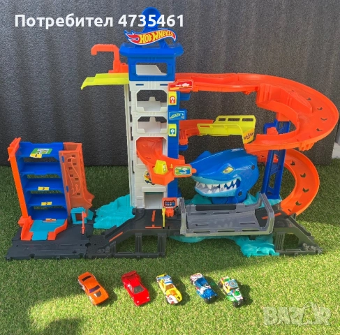 Паркинг-гараж Акула Hot Wheels, снимка 2 - Коли, камиони, мотори, писти - 53493628