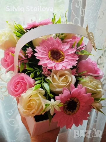 Кошница със сапунени цветя , снимка 3 - Подаръци за жени - 39594199