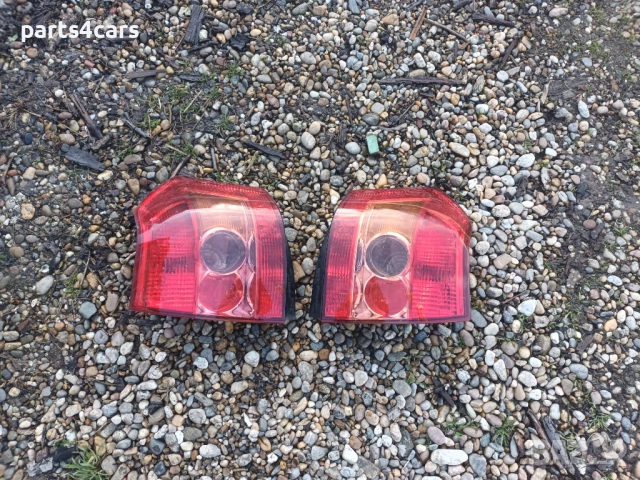 ляв и десен стоп за тойота корола хечбек Е12 фейслифт TOYOTA COROLLA