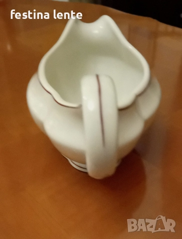 Порцеланова сосиера, снимка 3 - Антикварни и старинни предмети - 52585543