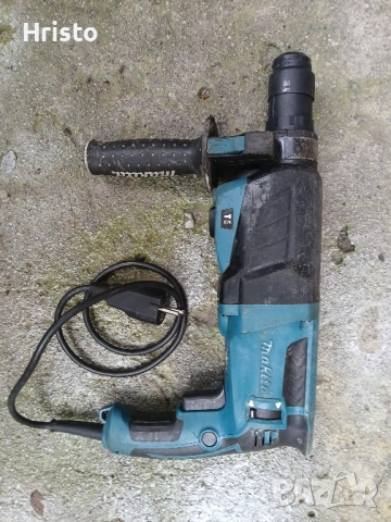 Перфоратор Макита HR2630T 