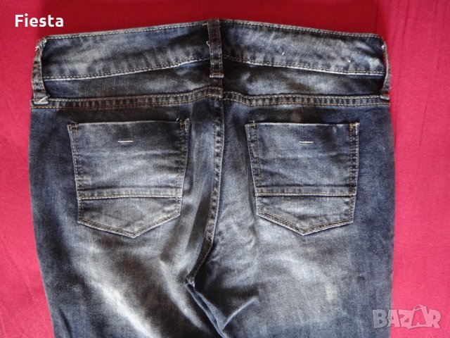 Дънки с декоративни скъсвания, снимка 5 - Дънки - 27596810