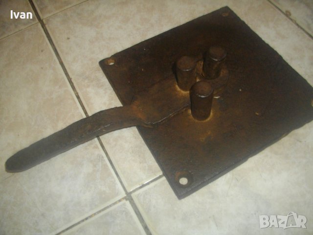 Бигляр Старо Качество-Трицилиндров-Ръчен Уред Огъване Арматура Всякаква-Масивен-4,5кг-Дебелина 10мм, снимка 2 - Други инструменти - 43307193