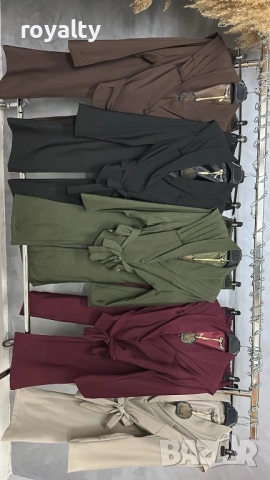 Дамски костюми в различни цветове , снимка 3 - Костюми - 52186508