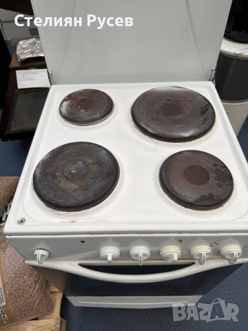 1209 ГОТВАРСКА ПЕЧКА фурна с 4 котлона цена 110 лв или 56,24 евро   -състояние използвано / БЕЗ гара, снимка 4 - Печки, фурни - 52027630