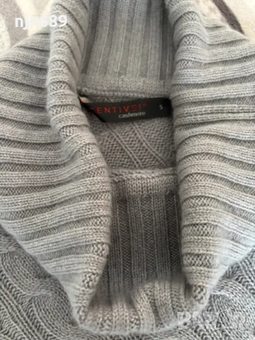 100% кашмир, снимка 2 - Блузи с дълъг ръкав и пуловери - 48549373