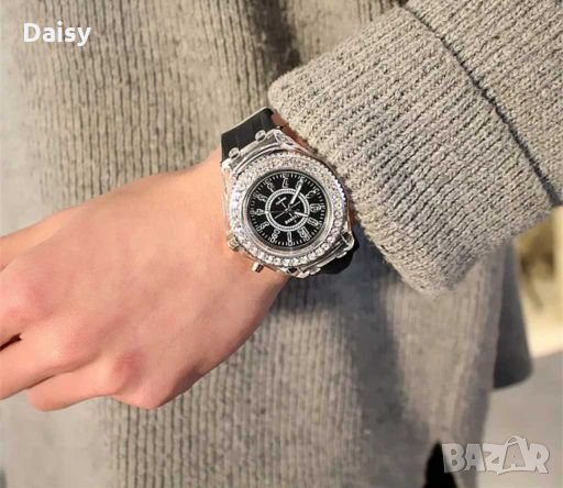 Светещи дамски часовници, снимка 4 - Дамски - 27836060