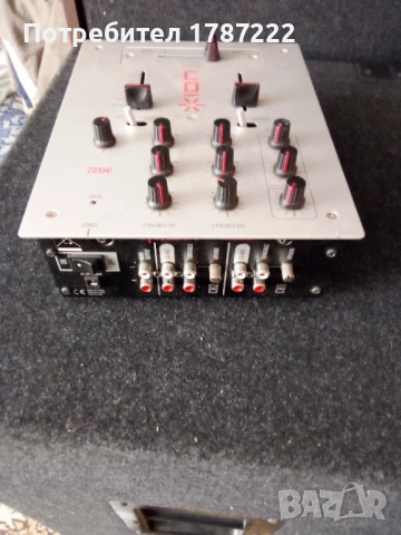 Пулт., снимка 3 - Ресийвъри, усилватели, смесителни пултове - 51437503