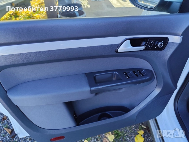 VW Touran 2.0 TDI Automatic, Фолксваген Тауран 2.0 TDI Автоматик , снимка 7 - Автомобили и джипове - 52381377