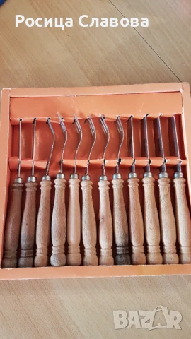 Продавам комплект дървени прибори , снимка 3 - Прибори за хранене, готвене и сервиране - 50920179