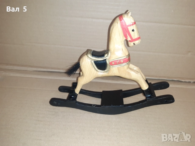 Старо дървено люлещо се конче , играчка, снимка 2 - Антикварни и старинни предмети - 52400726