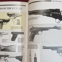 Илюстрирана енциклопедия на огнестрелните оръжия / An Illustrated History of Firearms, снимка 11 - Енциклопедии, справочници - 43671723