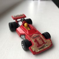 Метална количка MatchboxFormula 5000 Marlboro Version в мащаб 1:58, снимка 2 - Колекции - 39835411