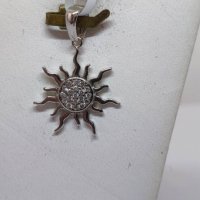 Сребърна висулка слънце-0,85гр/14кр, снимка 1 - Колиета, медальони, синджири - 39741660