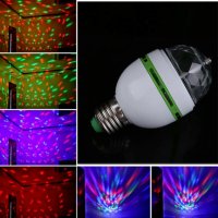 LED RGB въртяща цветна диско лампа крушка светлинни ефекти,декорация, снимка 9 - Крушки - 44106015