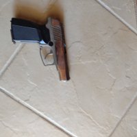 Пистолет "Макаров"