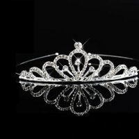 Мис сребърна с камъчета корона диадема венец детска дамска , снимка 1 - Аксесоари за коса - 27709317
