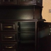 Дървен шкаф с витрини, чекмеджета и много място за съхранение, снимка 2 - Шкафове - 43977309