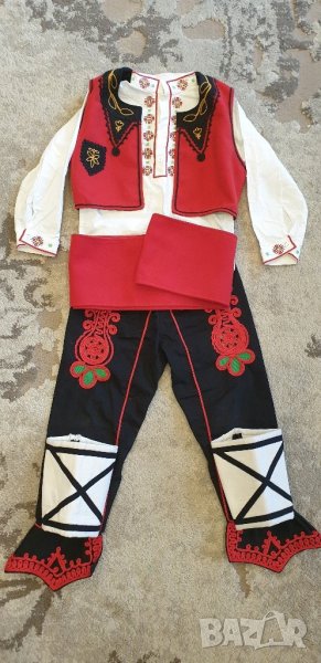 Народна носия с ямурлук р.110, снимка 1