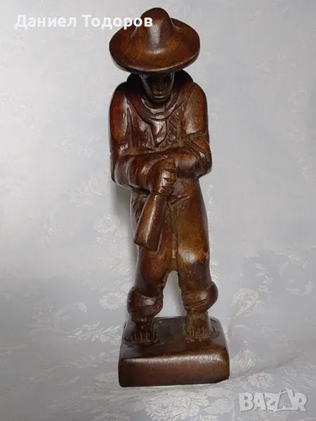 Масивна Дървена Фигура , Статуетка - Каубой, снимка 1
