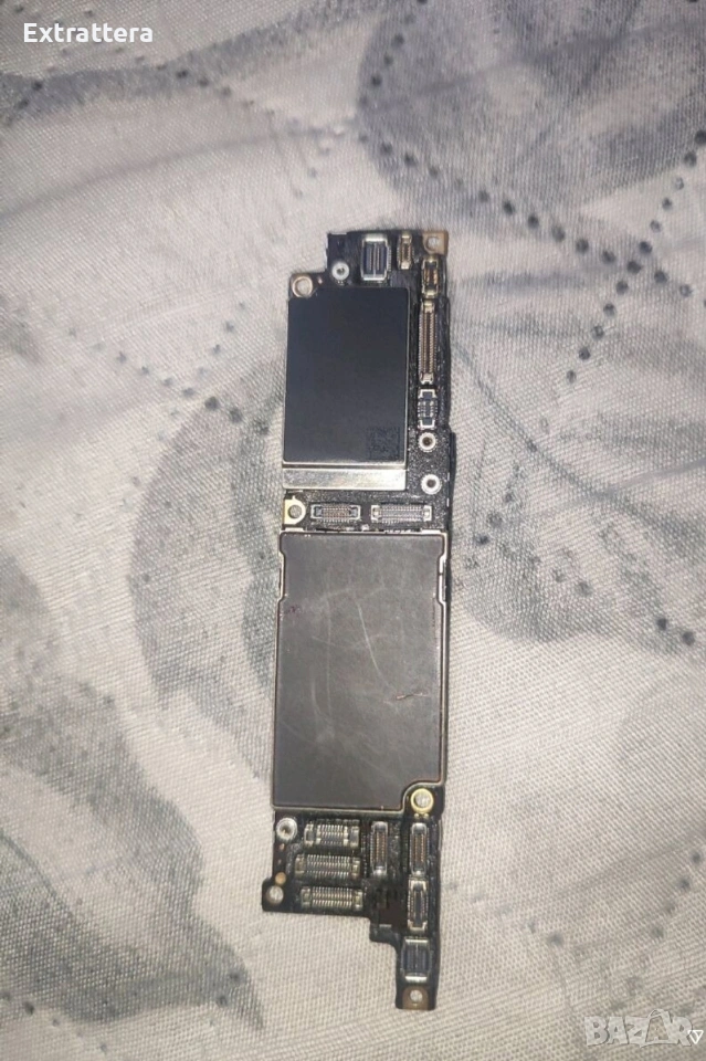Iphone XR - Logic Board for parts (Icloud), снимка 1