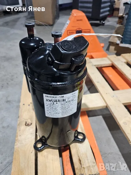 Хладилен - климатичен компресор Toshiba DA422-A3F-12M, снимка 1