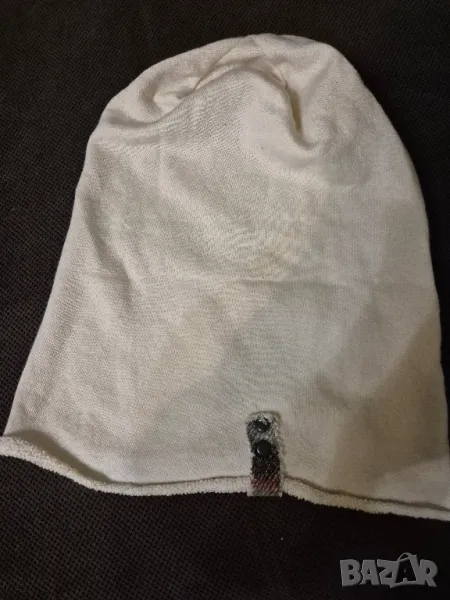 бежова шапка, снимка 1