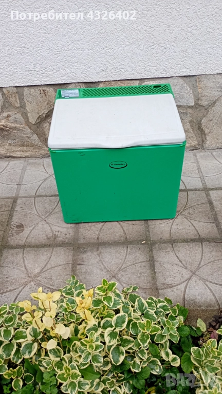 хладилна чанта на гас ,220v и 12v, снимка 1