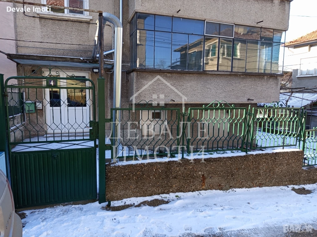 Продава Етаж От Къща с Гараж в гр. Русе, кв Дружба 2, снимка 1