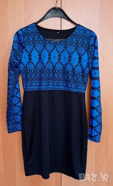Рокля в синьо и черно, снимка 1