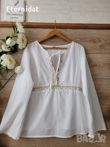 Бяла блуза с пайети 