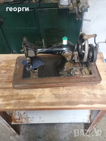 ретро шевна машина 