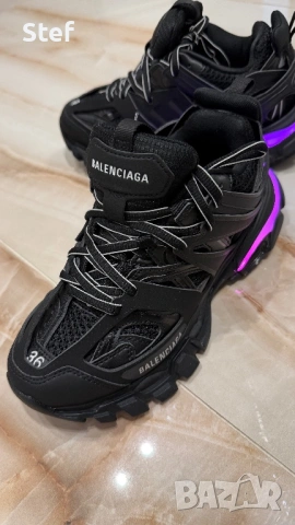 Balenciaga Track светещи