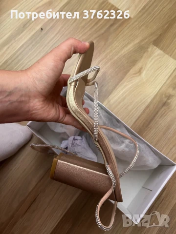 Дамски обувки с ток , снимка 2 - Дамски обувки на ток - 51368133